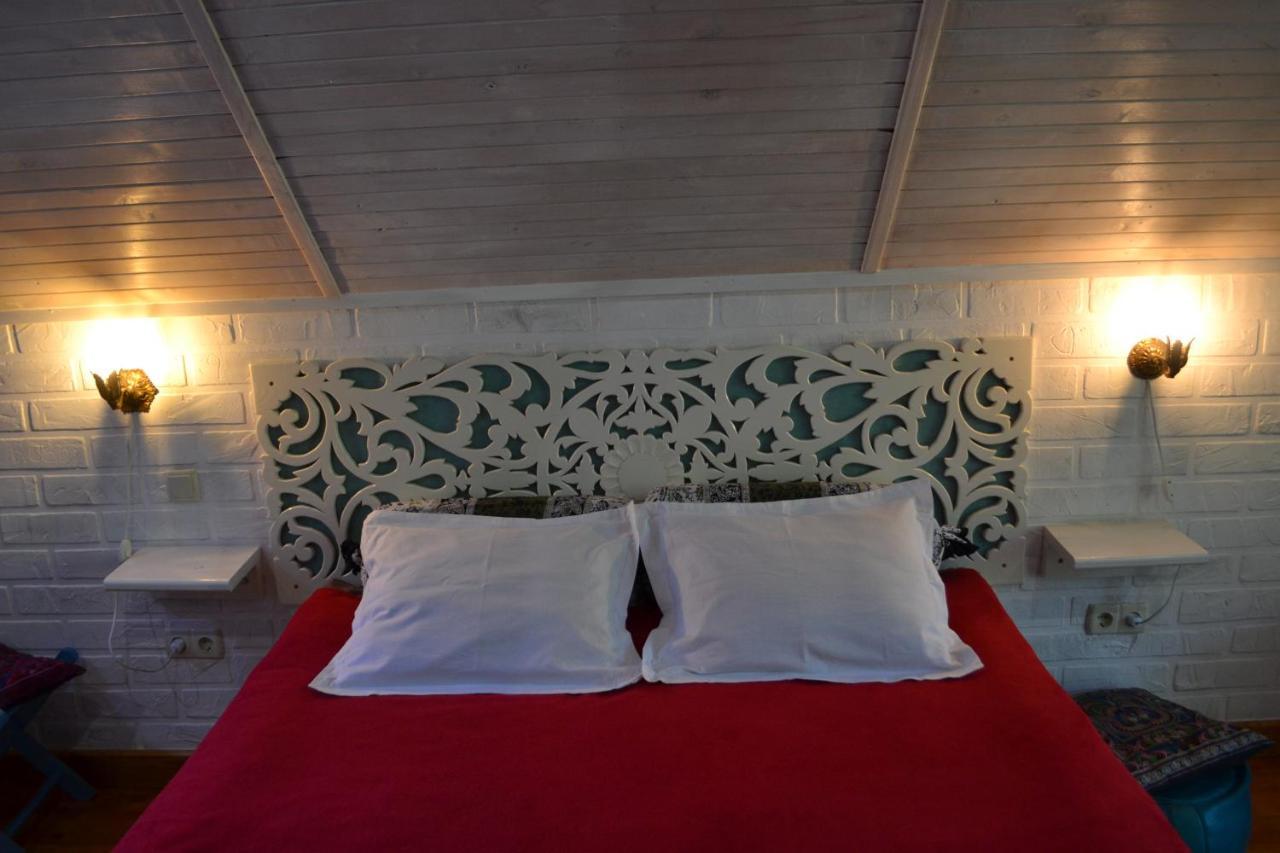 Romantic Guest House Kamjanyi Potoki Kültér fotó